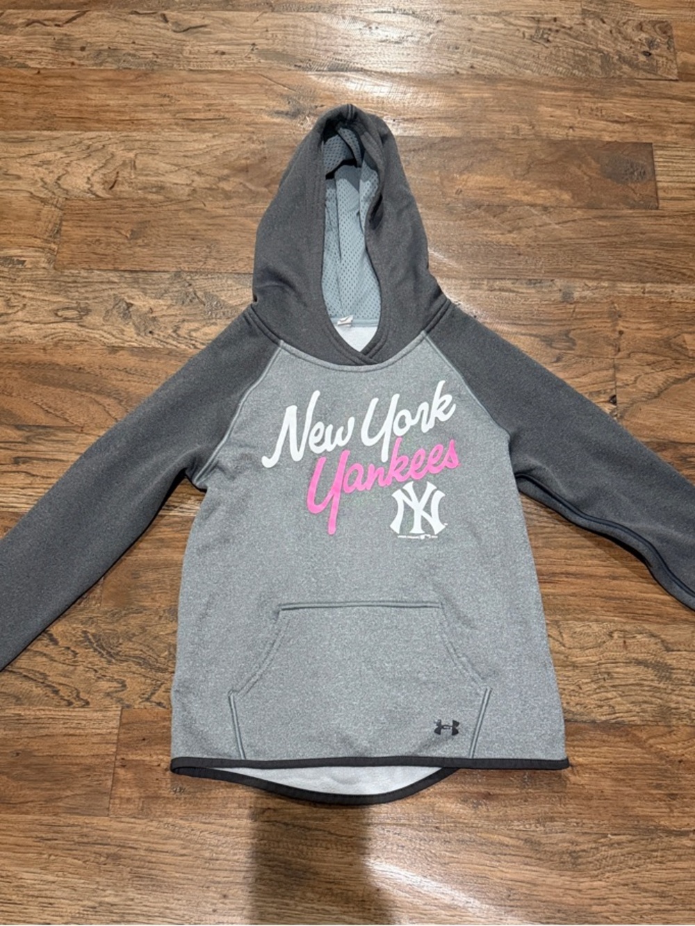 Under Armour Girls Gray & Dark Gray New York Yankees Hoodie with Pink Script